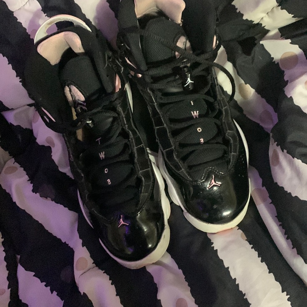 6 ring Jordan’s